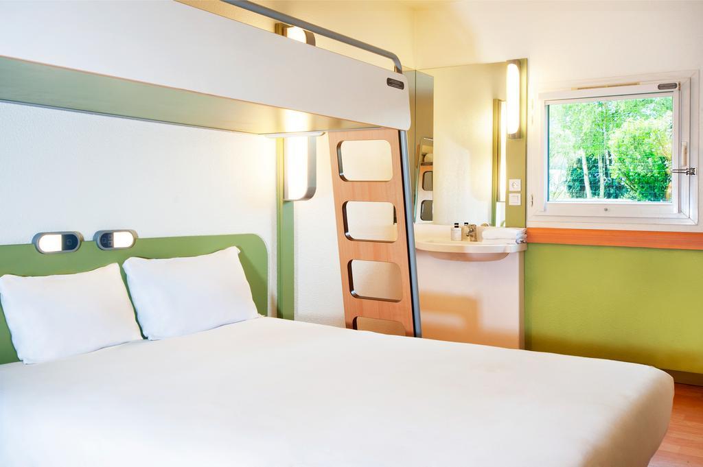 Ibis Budget Редон Екстериор снимка